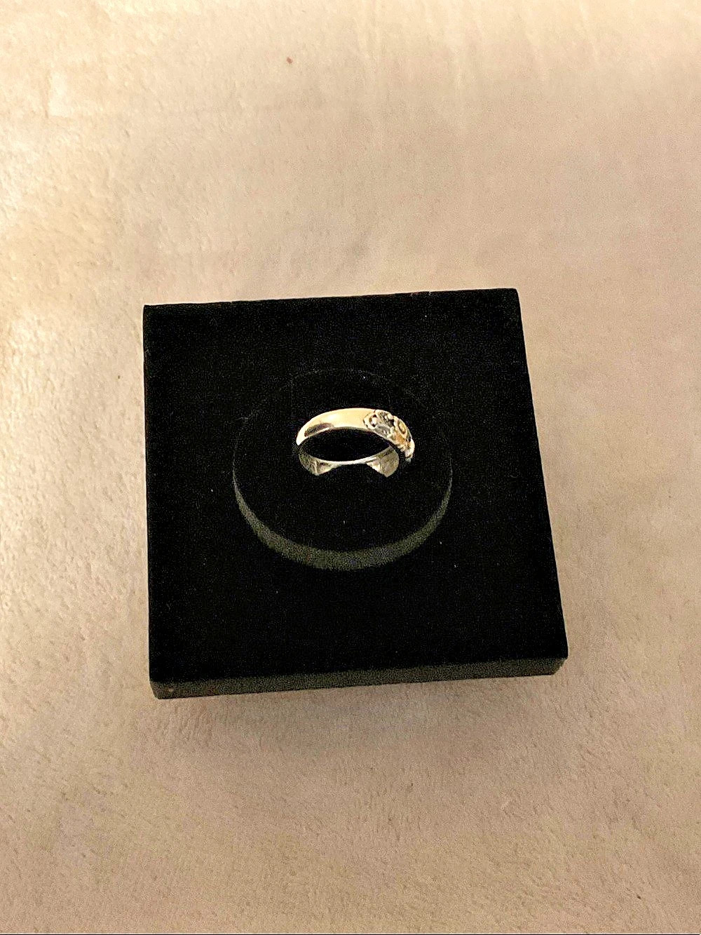 Engraved Two-Tone Ring - Picture 3 of 5